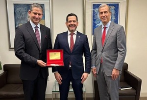 En busca de nuevas inversiones, Latorre mantuvo una reunión con autoridades estadounidenses - trece