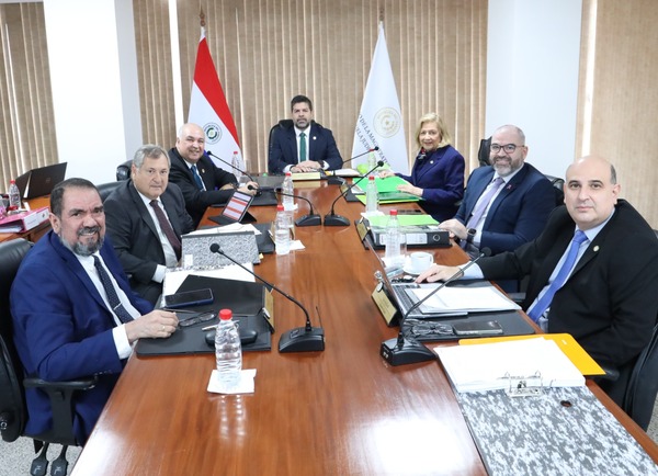 Consejo de la Magistratura define 26 ternas para cargos clave - PDS RADIO Y TV