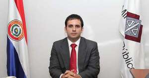 La Nación / Investigan a una persona por presunto título falso de abogado