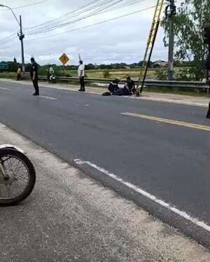 Video: operario sufrió una caída mientras realizaba trabajo de cableado en Pilar - Policiales - ABC Color