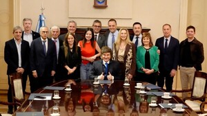 Milei impulsa reforma laboral que ya rechazan sindicalistas