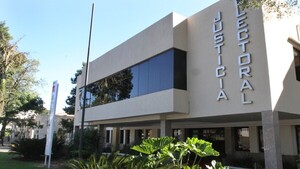 Varios organismos electorales se reúnen