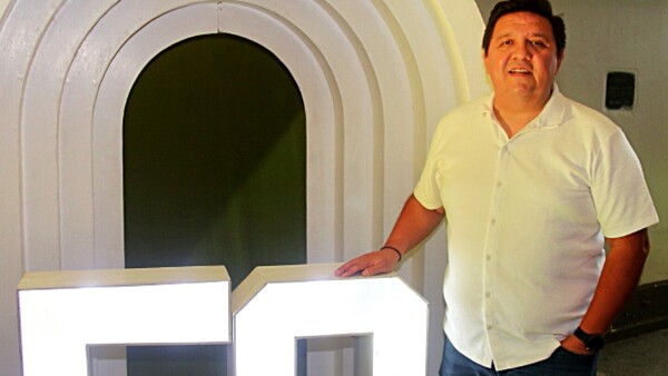 Los 50 años de Carlos