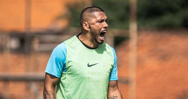 La Nación / Reducción salarial para poder seguir