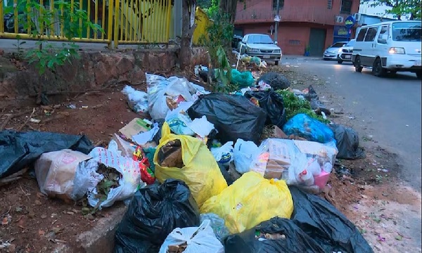 Asunción sitiada por la basura, reclamos y malestares crecen en los barrios - OviedoPress