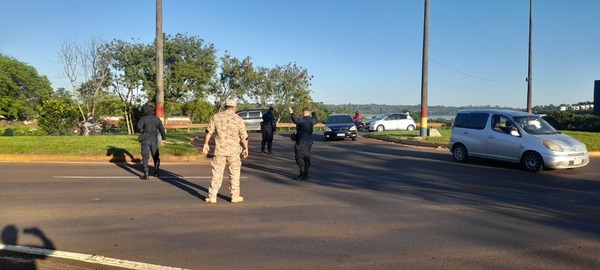 Presencia policial refuerza la seguridad en puntos estratégicos de Encarnación