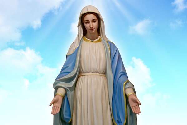 El Vaticano concluye que María no es “corredentora” tras una larga disputa teológica - Mundo - ABC Color