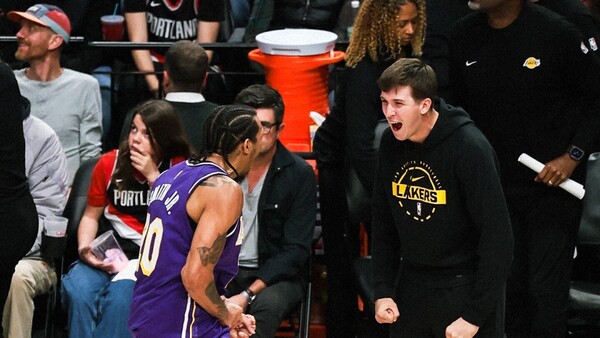 Los Lakers sobrevivien sin Doncic ni Reaves y Giannis se venga de los Pacers