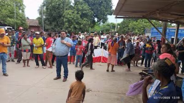 Diputado cartista encabezó turba que atacó Municipalidad de Puerto Casado