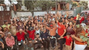 Popular / ¡Abuela apagó sus 100 velitas y sigue más lúcida que nunca!