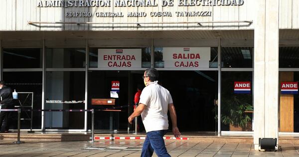 La Nación / Presidente de la Ande descarta reajuste en la tarifa de consumo para este año