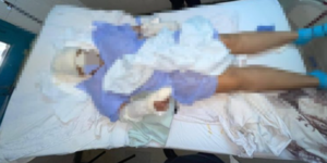 Mujer fingió estar muerta para sobrevivir a ataque a machetazos