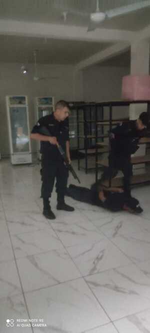 Detenido en flagrancia mientras intentaba robar en un local en construcción en Encarnación