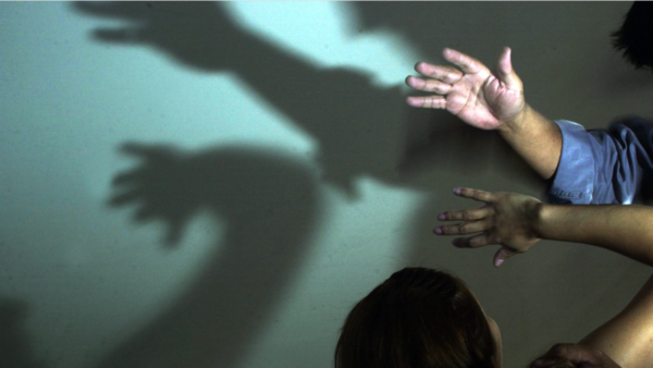 “Una mujer que sufre violencia física y/o psicológica, no se va porque no puede hacerlo”