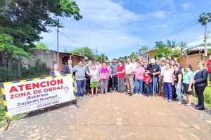 Gobernación volvió a inaugurar empedrados