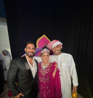 Cantante paraguayo deslumbró en cumpleaños de productor internacional en Miami - trece