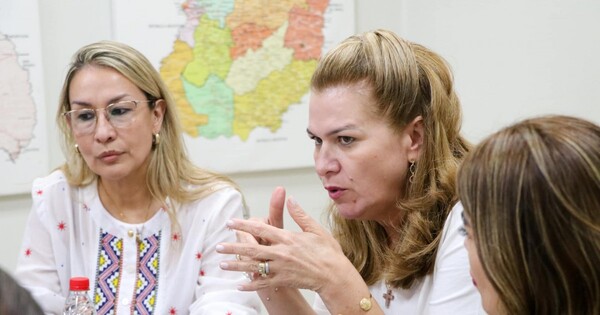 Los médicos apuntan a Barán por un presunto esquema de licitaciones amañadas y advierten que el acuerdo con Corriente es inviable