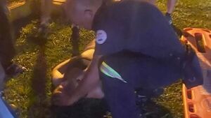 Mujer sufre descarga eléctrica al tocar una columna en la Costanera de Saltos del Guairá