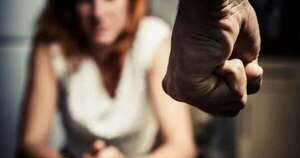 La Nación / Mujer fue golpeada brutalmente por su pareja frente a sus hijos: el agresor fue detenido