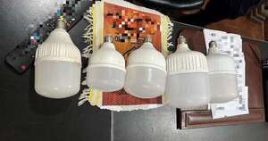 La Nación / Robaron la luz de una escuela y terminaron presos