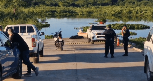 Hallan un cuerpo en aguas del arroyo Ñeembucú - Noticiero Paraguay