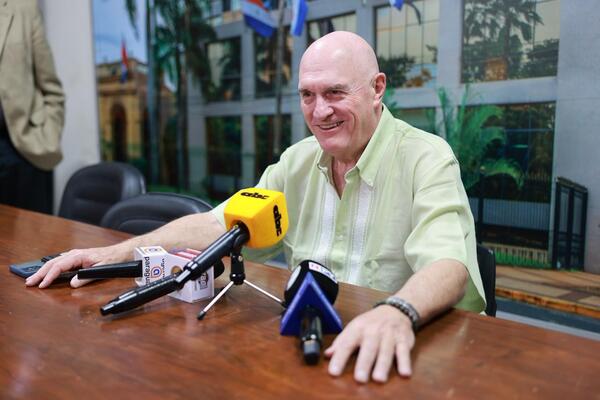 Este viernes el senador Kobylanski realizará su primer sorteo de G. 10 millones