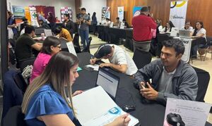 Expo Empleo Encarnación captó el interés de más de 800 postulantes