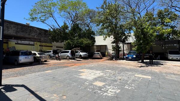 Fiscalía allana empresa Autofácil en Lambaré por denuncias de estafa - PDS RADIO Y TV