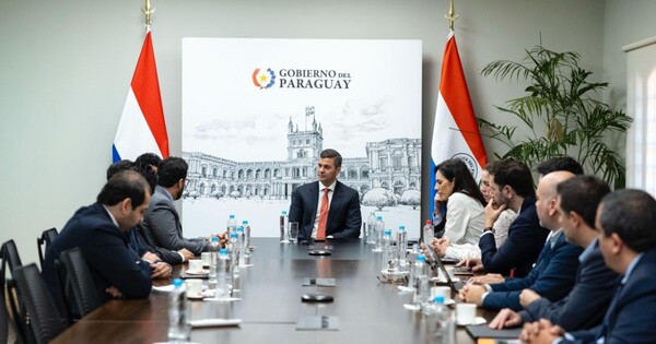 Peña recibió a una empresa ferroviaria de Emiratos con el tren de cargas en mente