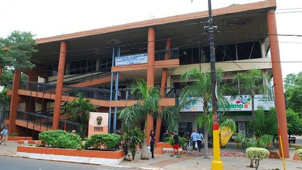 Cartel de una tienda de productos eróticos causa polémica en Fernando de la Mora