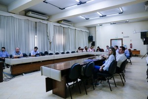 Tres empresas compiten por el dragado del río Paraguay - ADN Digital