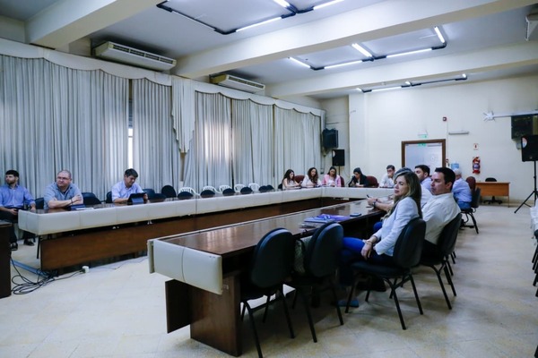 Tres empresas compiten por el dragado del río Paraguay - ADN Digital