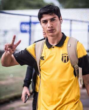 Guaraní: El Cacique, en dos frentes - Guaraní - ABC Color