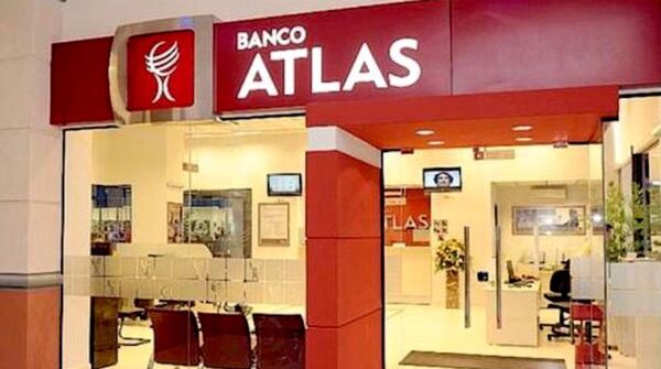 Banco Atlas: imputación por lavado de dinero y allanamiento por plagio