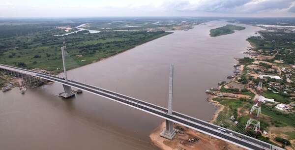 Prudencia fiscal y estabilidad política para conservar bajo el riesgo país - Economía - ABC Color