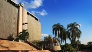 Créditos más baratos: bajan la tasa máxima en guaraníes y apuntan a dinamizar el financiamiento