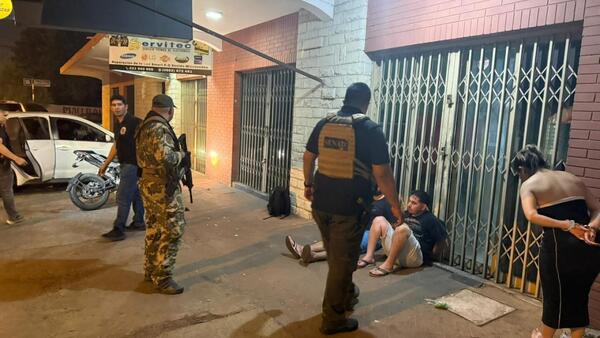 Luque: Caen tres personas que transportaban 1 kilo de cocaína