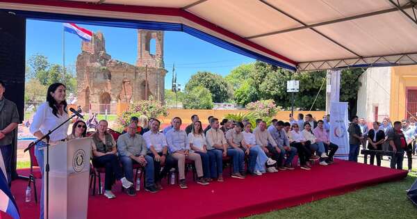 Diario HOY | Firman contrato para construir segunda ruta de hormigón del país