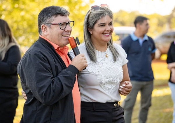 CDE: millonario préstamo no llega a los funcionarios y salarios siguen atrasados - ADN Digital