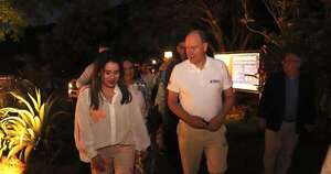 La Nación / Príncipe Alberto II de Mónaco recorre Misiones Jesuíticas y destaca legado cultural del Paraguay