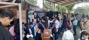 Alumnos del Centro Regional de Educación Patricio Escobar realizaron feria pedagógica