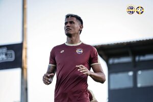 El sueño pendiente de Óscar "Chiquito" Giménez: anotar ante Cerro Porteño