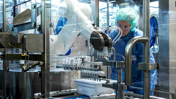 Capacinfar conmemora 20 años al servicio de las personas a través de la ciencia