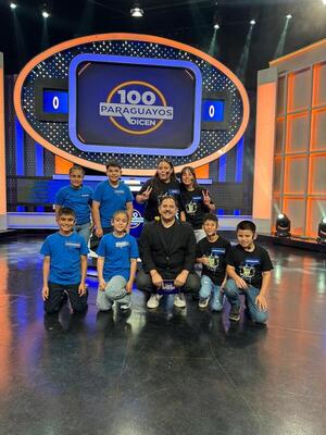 ¡“Squad” y “Los traviesos” alegraron la noche en 100 paraguayitos Dicen! - trece