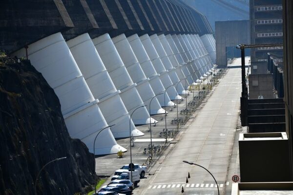 Estado paraguayo recibió hasta octubre casi US$ 400 millones de Itaipu por Anexo C