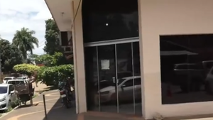 Tras denuncia interna, allanan Fiscalía de Luque por presunta falsificación y usurpación de funciones