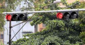 Diario HOY | Habilitan 21 nuevos cruces con la instalación de semáforos inteligentes en Asunción