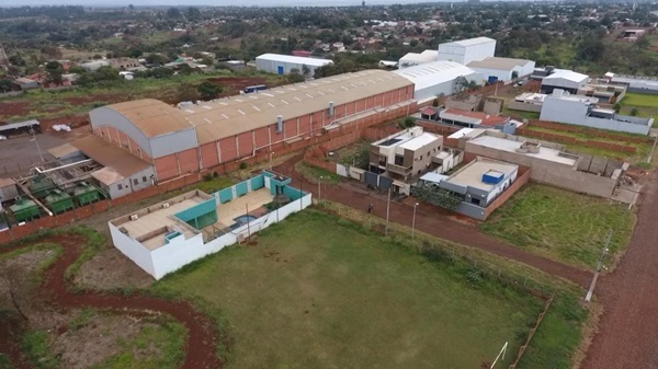 Fábrica en barrio residencial de PJC opera por padrinazgo político denuncian vecinos