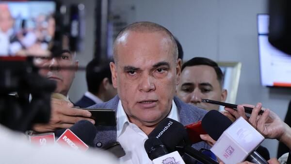 Bachi afirma que ley de protección a periodistas se estudiará antes de receso