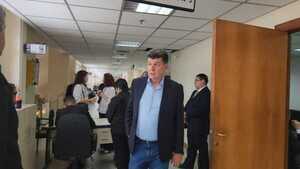 Tribunal anula acusación y sobresee definitivamente a Efraín Alegre